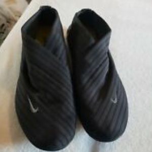 Nike slip on sneakers